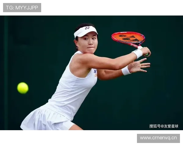 朱琳这生活距离球场像隔了几个星球，豪宅和训练鞋一起摆着，你说这咋整？