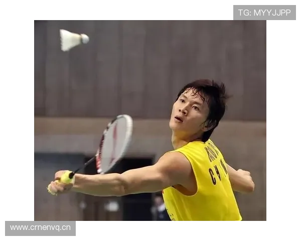 鲍春来退役后住进上海老洋房，每天遛狗喝手冲咖啡